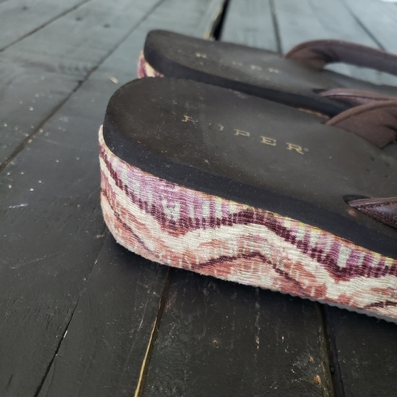 Roper Flip Flops Sandals Brown Western Wedge Burgundy Cream Chevron Women's 10 - Picture 2 of 9